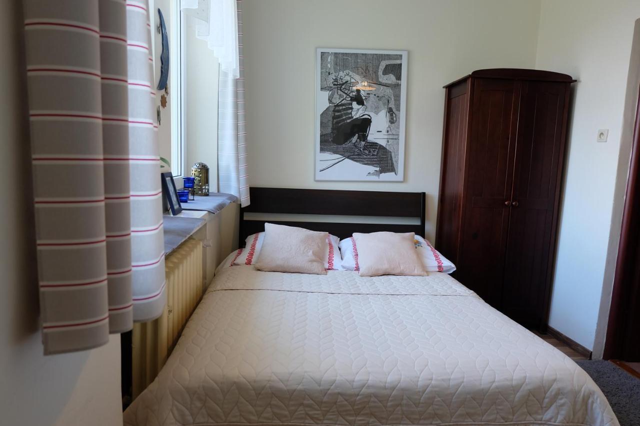 Willa Pod Aniolem - Pokoje Goscinne & Apartamenty Z Widokiem Na Gory Szczyrk Exterior photo