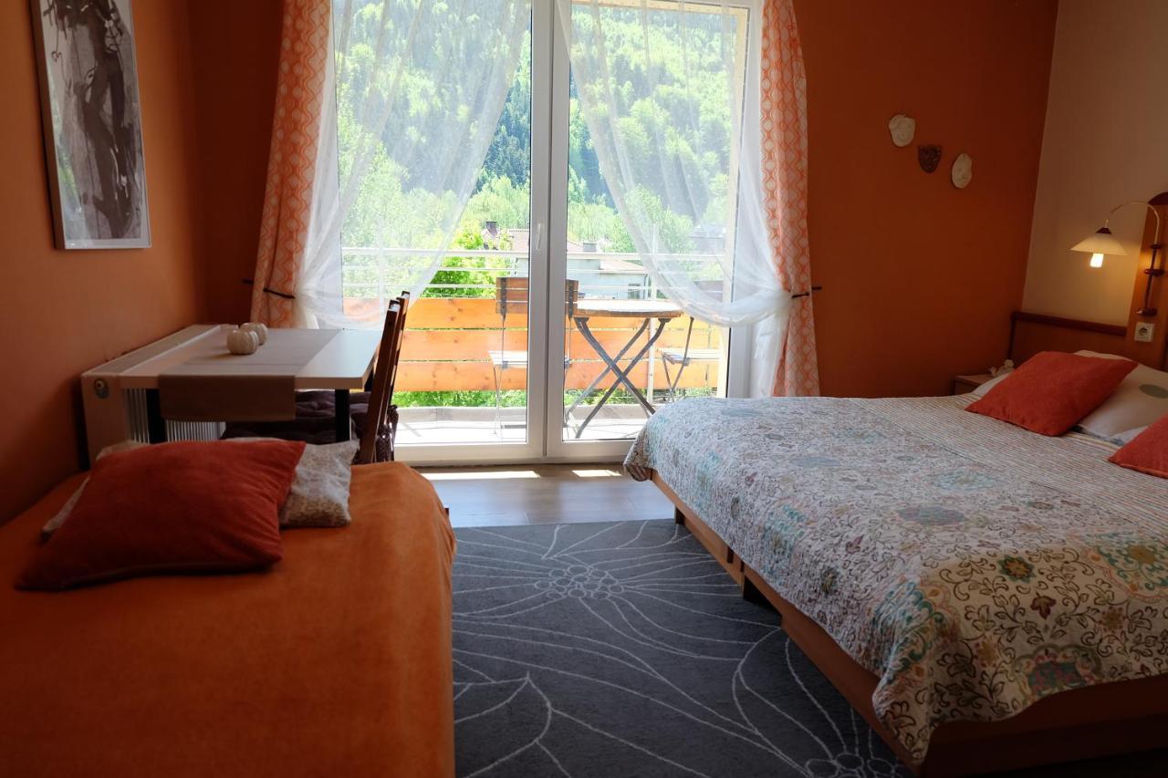 Willa Pod Aniolem - Pokoje Goscinne & Apartamenty Z Widokiem Na Gory Szczyrk Exterior photo