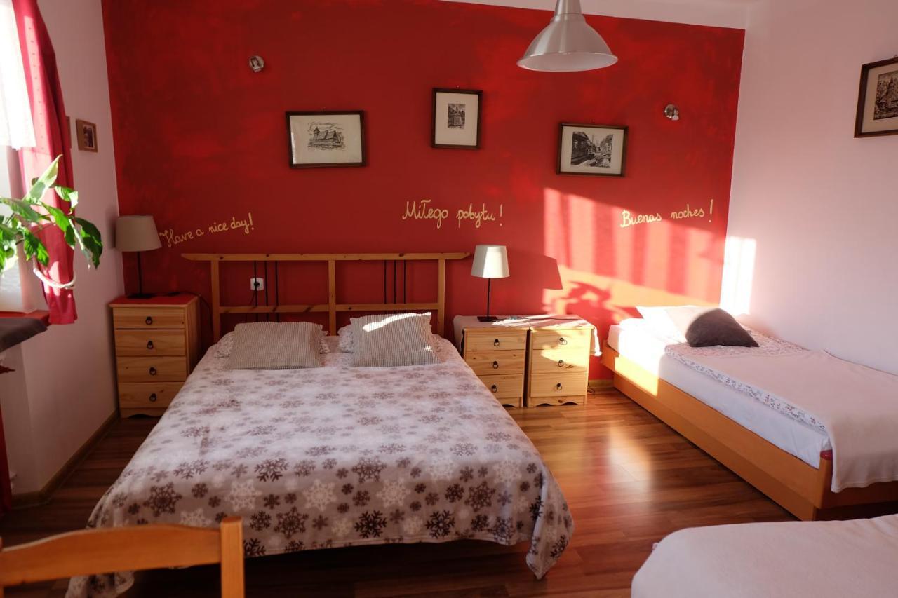 Willa Pod Aniolem - Pokoje Goscinne & Apartamenty Z Widokiem Na Gory Szczyrk Exterior photo