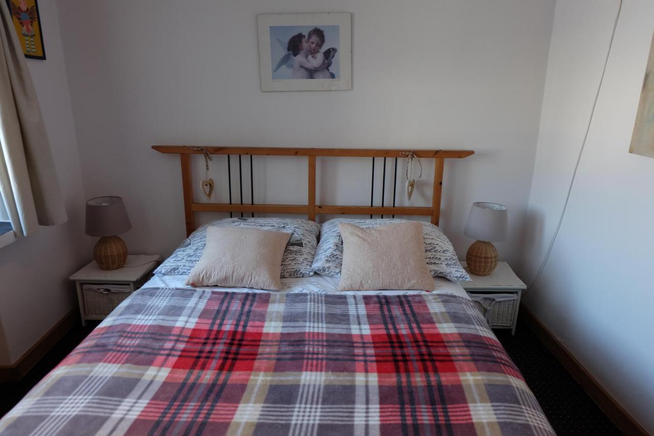 Willa Pod Aniolem - Pokoje Goscinne & Apartamenty Z Widokiem Na Gory Szczyrk Exterior photo